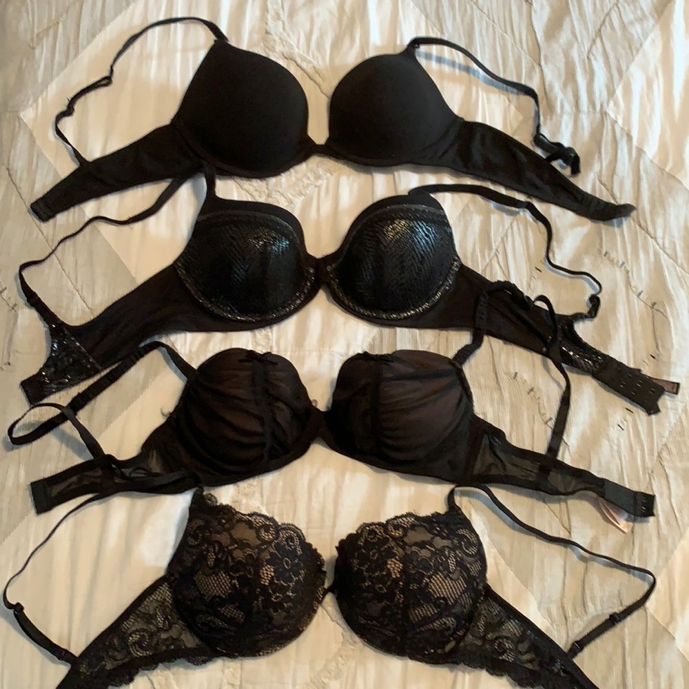 4 VIctoria’s Secret Push Up Bras